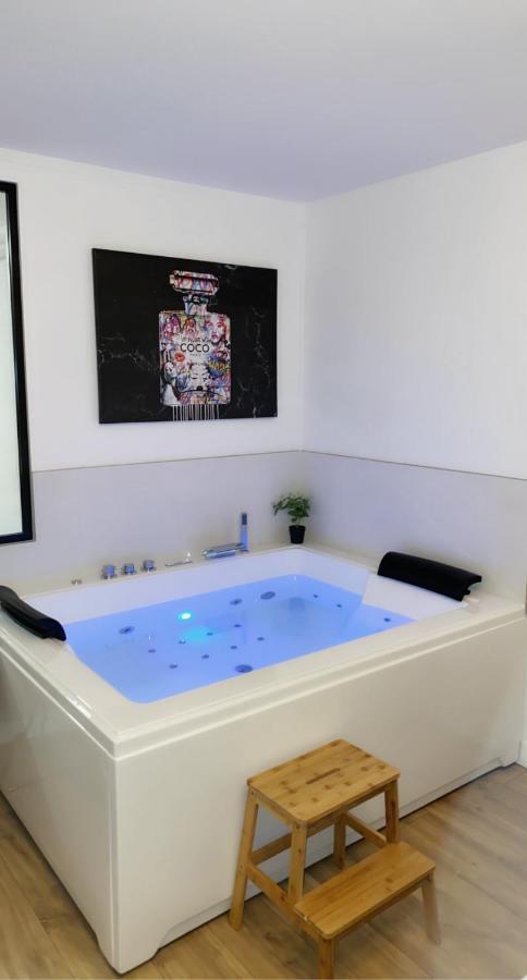 L'AppartE Black Superbe Appartement Pop ! 贝桑松 外观 照片