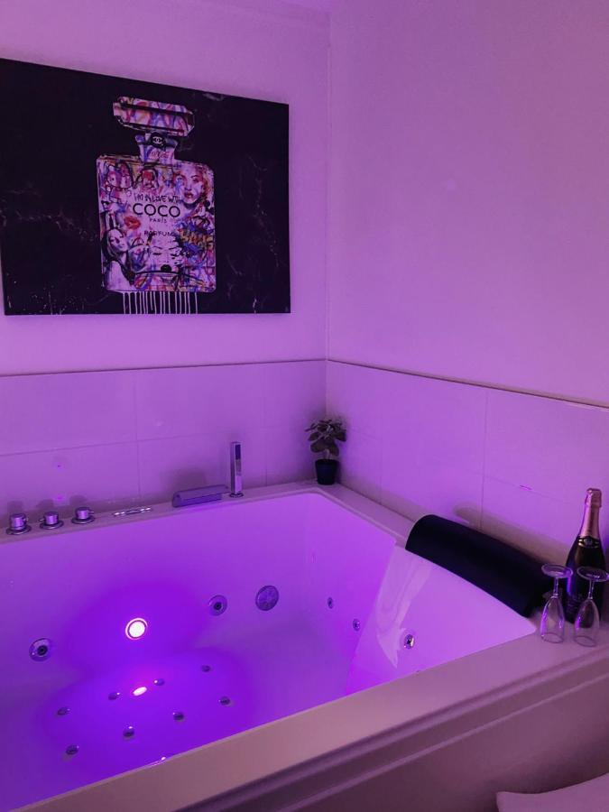 L'AppartE Black Superbe Appartement Pop ! 贝桑松 外观 照片
